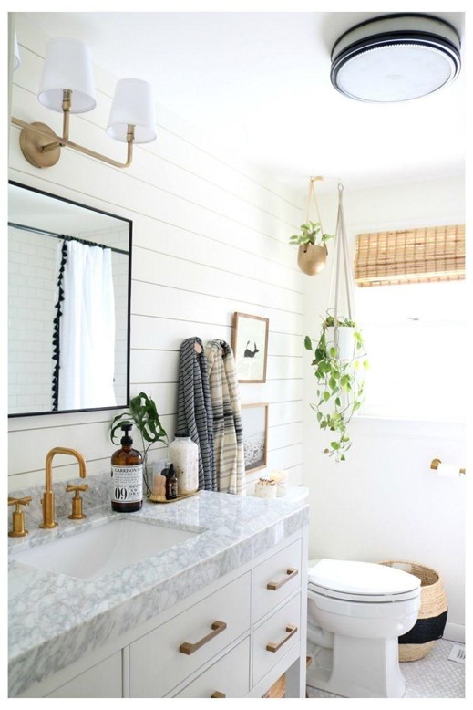 mẫu nhà vệ sinh hình vuông