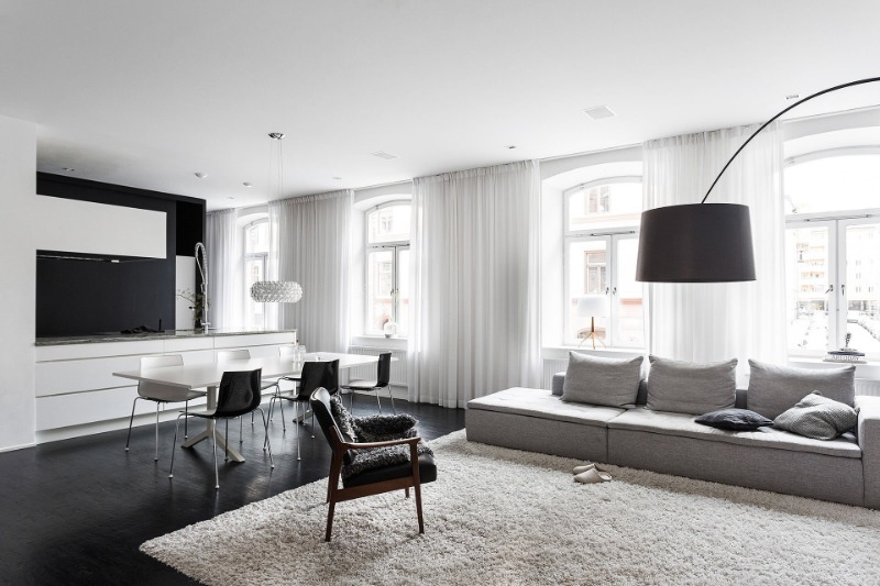 Không đồng nhất giữa mẫu mã, màu sắc gạch ốp so với nội thất và kiến trúc