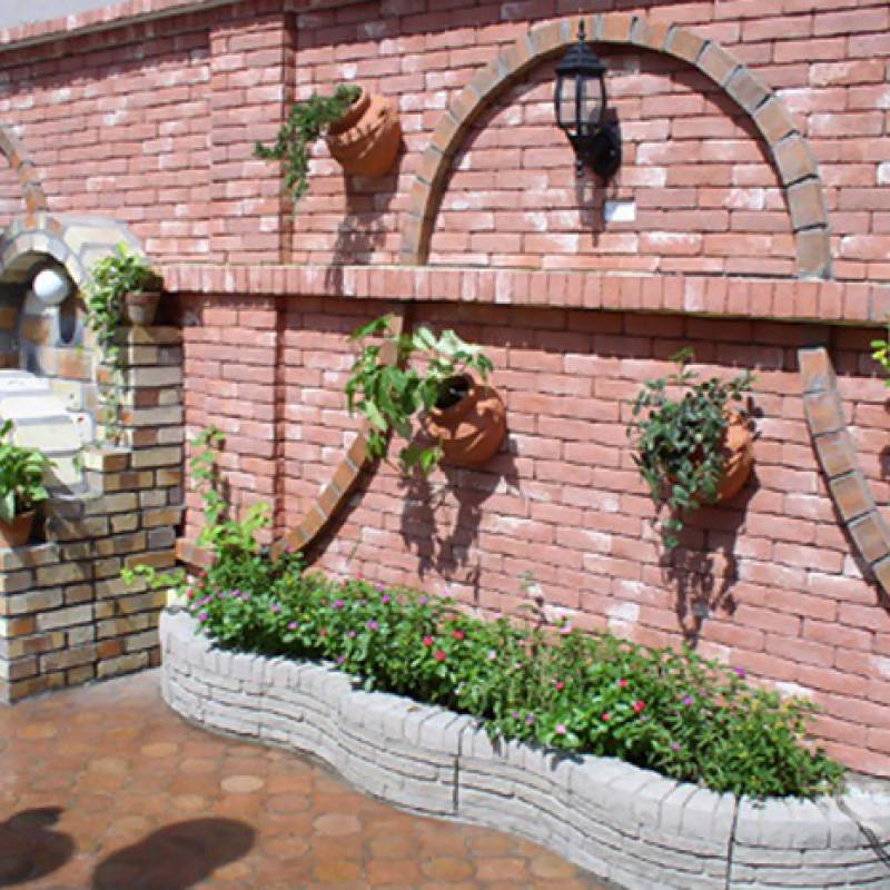 Tiêu chí chọn gạch ốp chân tường ngoài trời là gì?