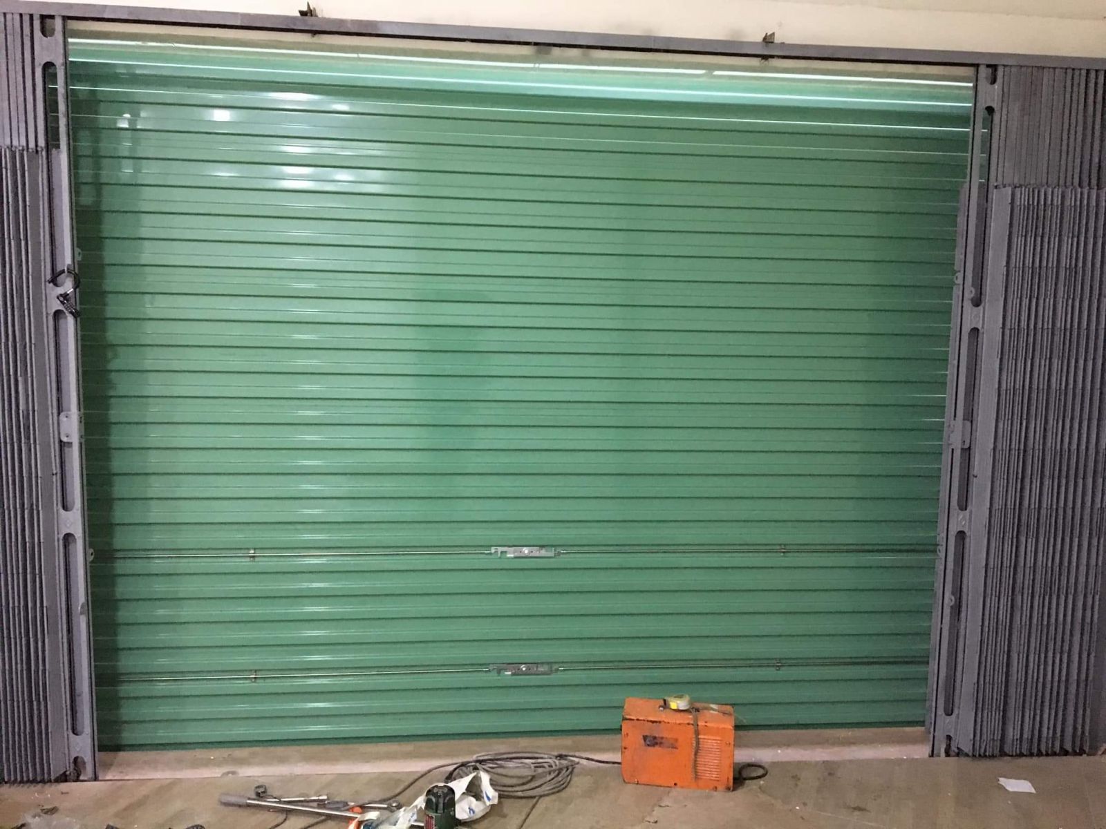 Báo giá cửa cuốn kéo tay Đài Loan mới nhất 2024