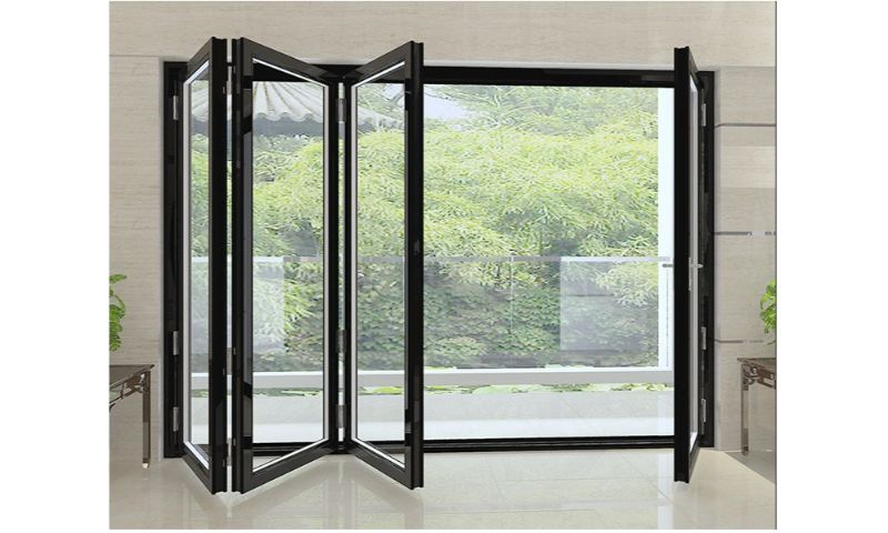 Cửa kính bằng cường lực là sản phẩm có khả năng cách âm tốt, cách nhiệt tốt.