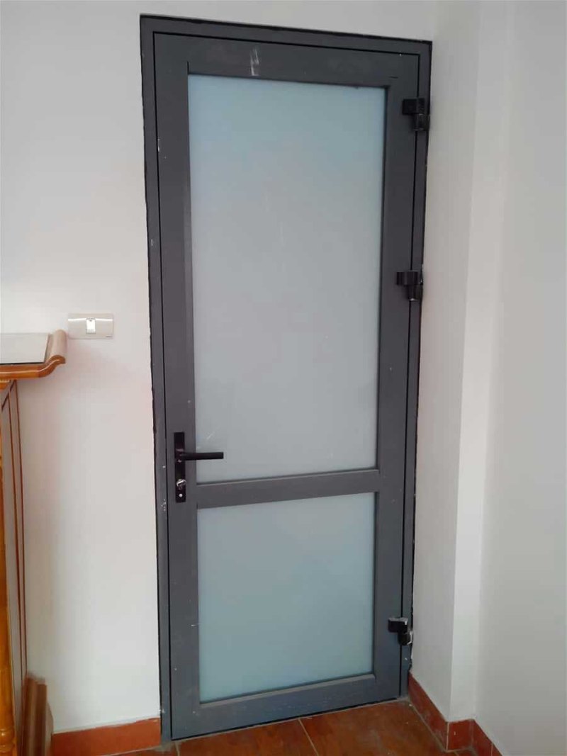 Phân loại cửa nhôm kính một cánh dựa theo những yếu tố nào?