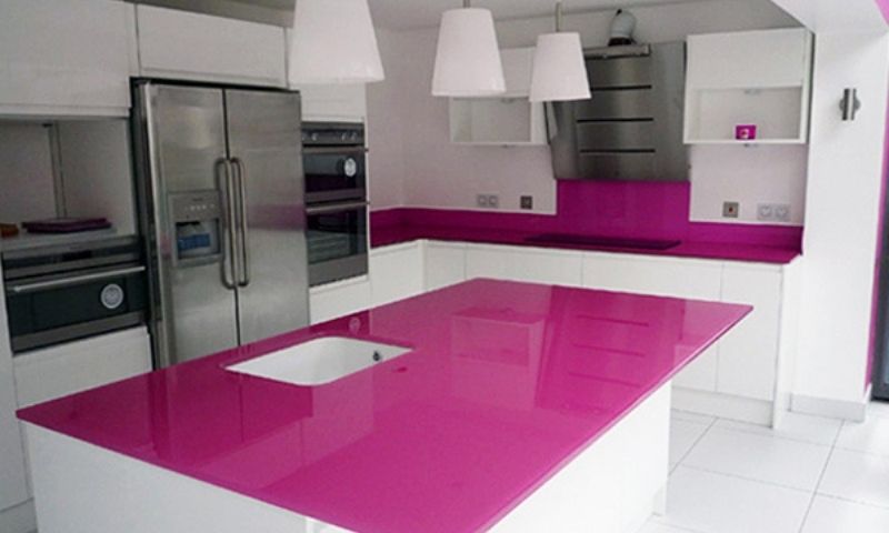 Một vài điểm nổi trội về kính cường lực ốp bếp 