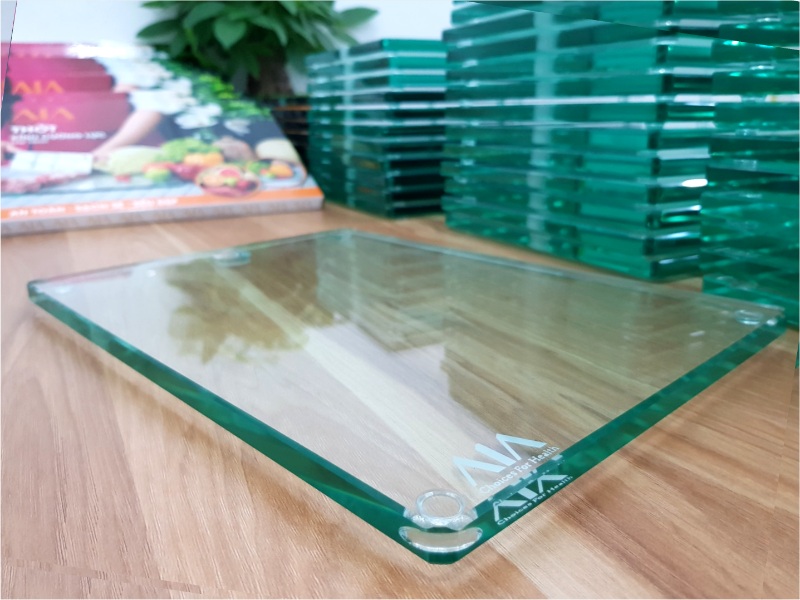 Kính cường lực Việt Nhật 10mm trong khổ 2480 x 3200