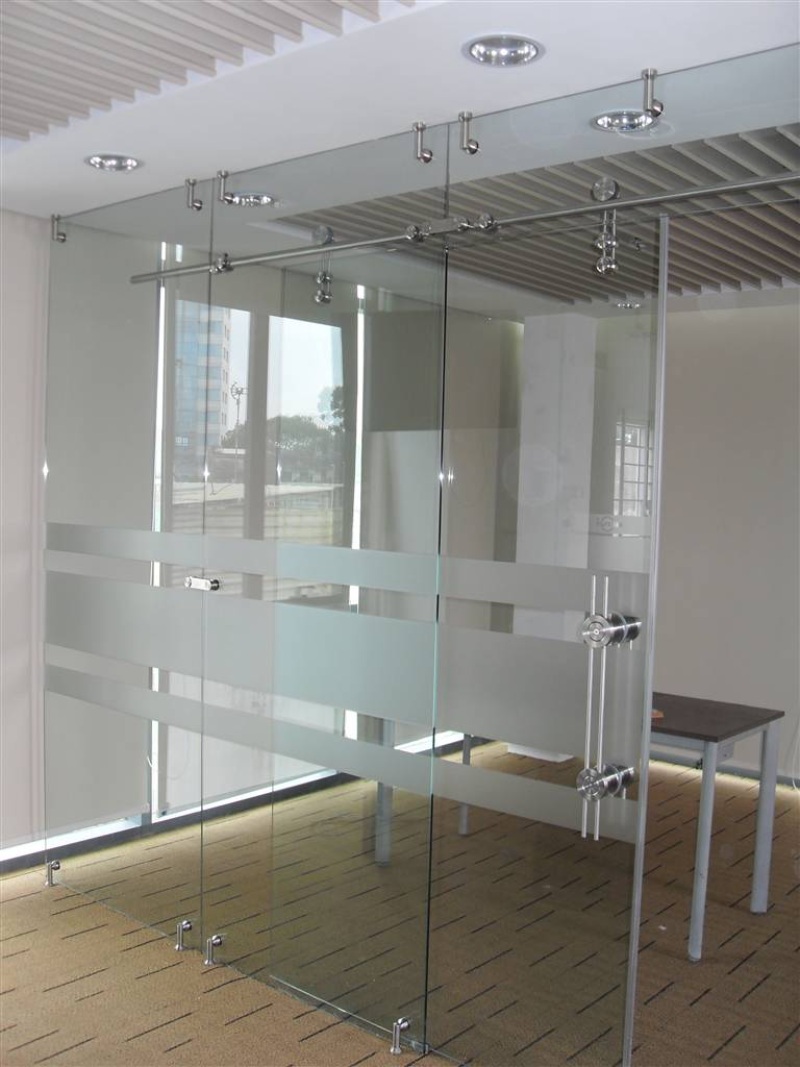 Đặc điểm nhận biết kính cường lực Việt Nhật với kính thường