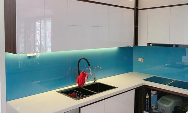 Đôi nét về kính ốp bếp