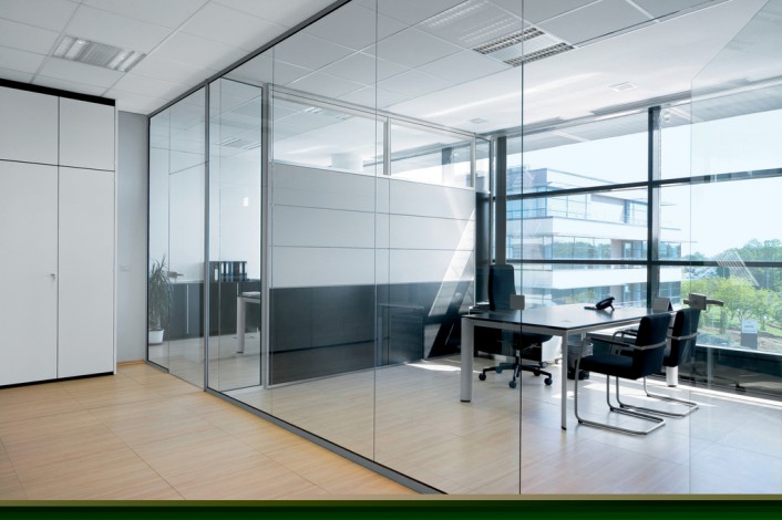 Phân loại vách ngăn kính cường lực