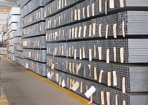 x Đặc điểm của thép hộp xây dựng